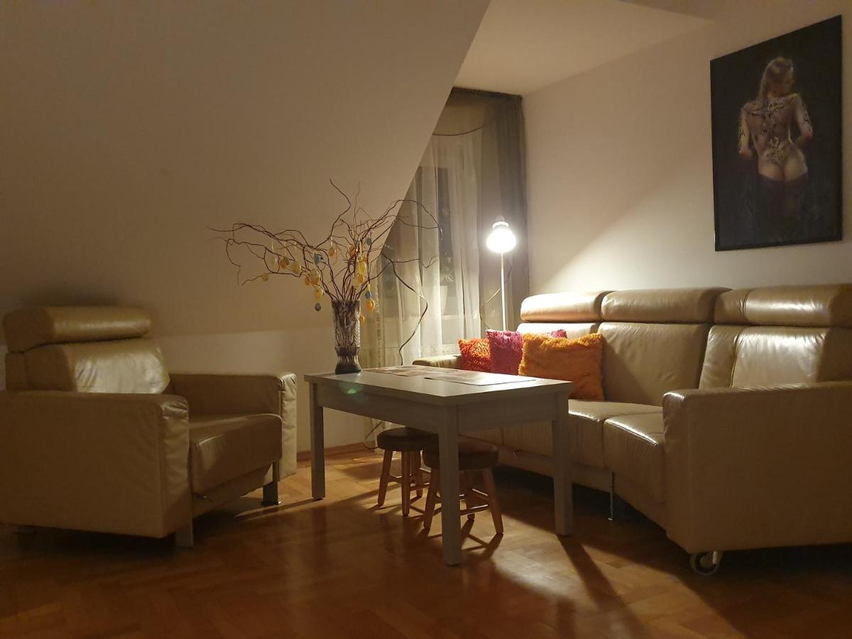 Mieszko Rooms Legionowo Esterno foto